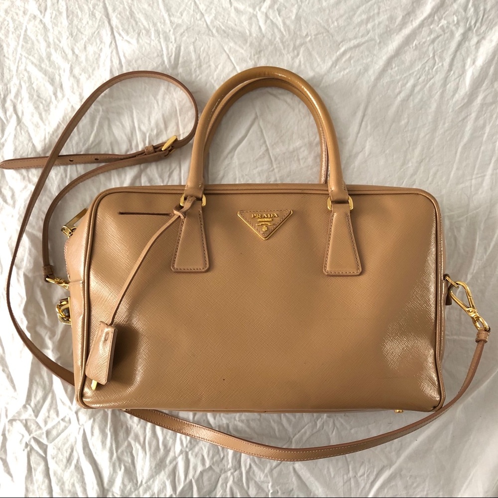 Prada saffiano bag in caramel